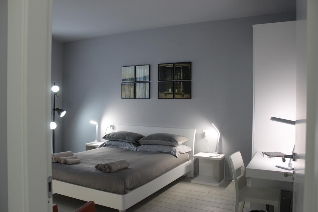 Hotel Le3stanze Borgomanero Esterno foto